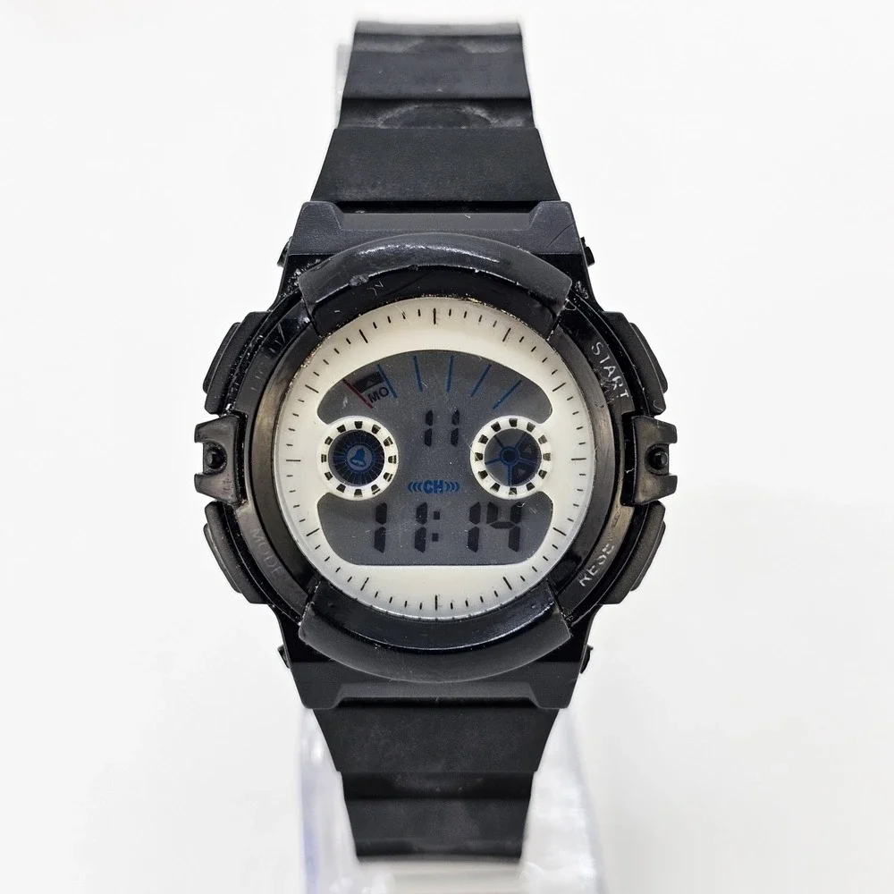 Women's Digital Sports Watch 38MM Black Plastic Bands Light NEW Battery